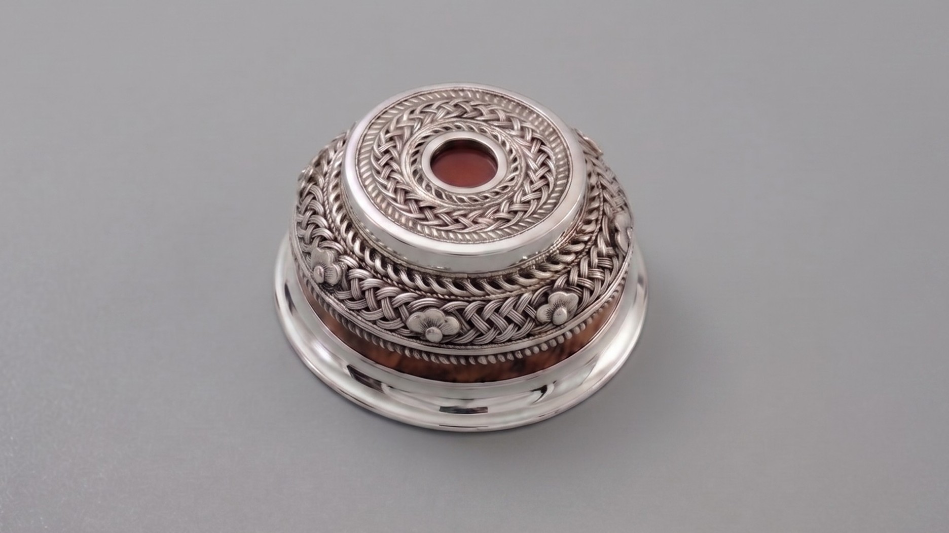 Mongolian silver object