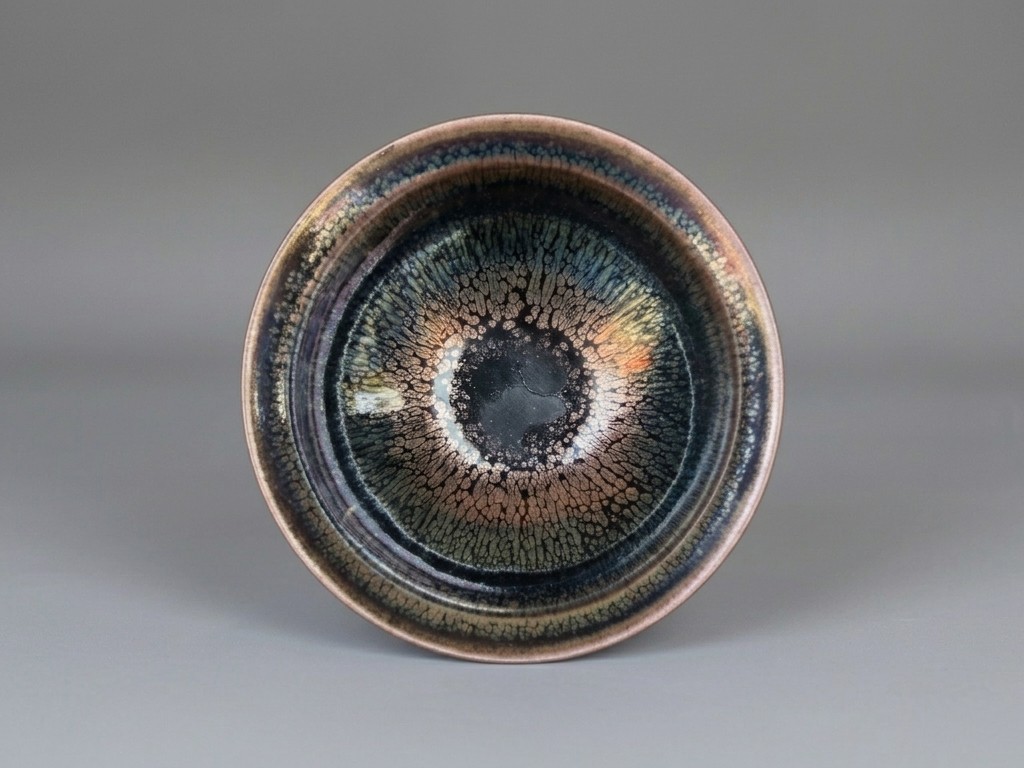 Celadon and tea-dust glazes