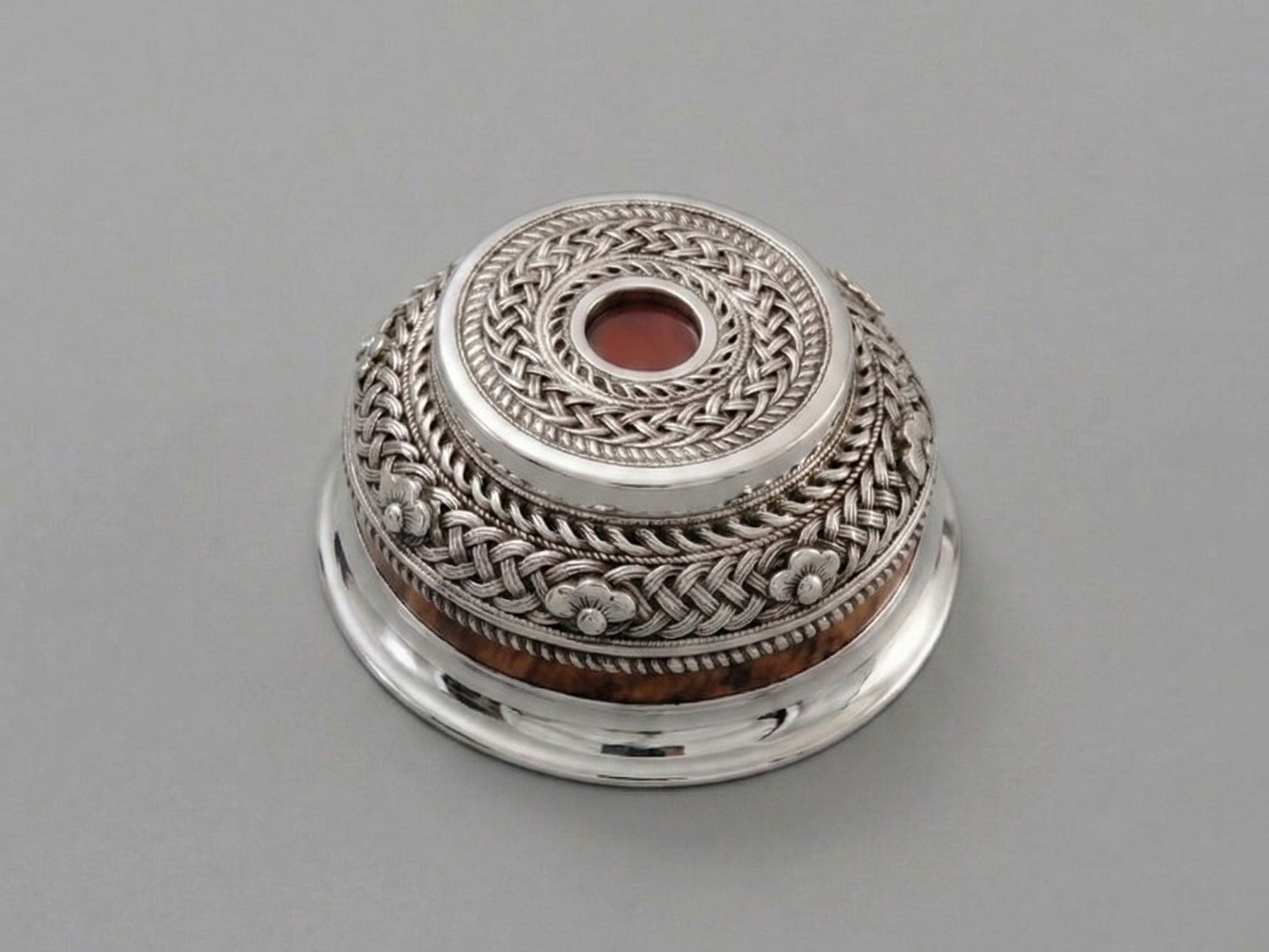 Mongolian silver object
